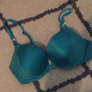 Victoria Secret bombshell push up bra